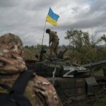 Ένας χρόνος από τη ρωσική εισβολή στην Ουκρανία: Πώς μπορεί να τελειώσει ο πόλεμος- Τι λένε ειδικοί στο skai.gr