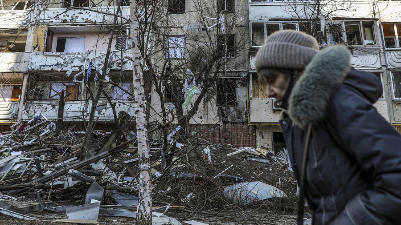 Ένας χρόνος από τη ρωσική εισβολή στην Ουκρανία: Τα σημαντικότερα γεγονότα σε έναν συνεχιζόμενο πόλεμο στην Ευρώπη