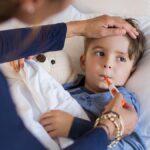 Γονείς: Το συχνότερο λάθος που κάνουν όταν το παιδί έχει πυρετό