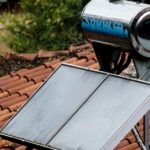 Επιδότηση για ηλιακούς θερμοσίφωνες: Voucher έως 1.000 ευρώ για τους δικαιούχους