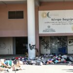 Η εξήγηση Πατούλη για το «σκουπιδότοπο» της ανθρωπιστικής βοήθειας: «Ήταν σχισμένα και ακάθαρτα ρούχα, θα τα μάζευε η ανακύκλωση»