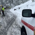 Καλιφόρνια: Πυκνή χιονόπτωση – Δρόμοι έκλεισαν, χιλιάδες νοικοκυριά χωρίς ρεύμα