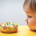Παιδική Παχυσαρκία: Απογειώνει τον κίνδυνο αυτής της γλυκιάς νόσου