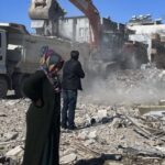 Τουρκία: Οι επιχειρήσεις διάσωσης τελειώνουν - Σεισμόπληκτοι ελπίζουν να βρουν τους νεκρούς τους