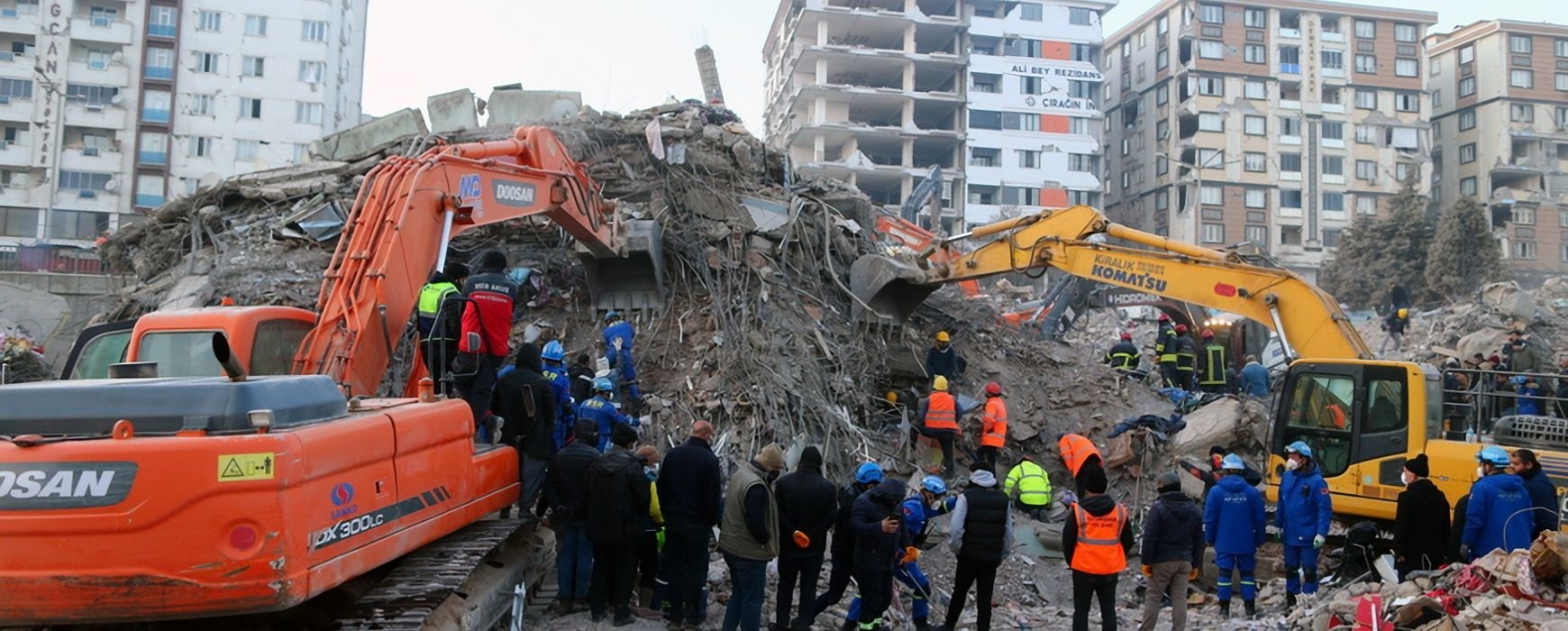 Τουρκία: Πληροφορίες για έναν νεκρό και δεκάδες τραυματίες από τον νεο σεισμό