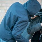 Άγιος Δημήτριος: Συνελήφθησαν δύο άτομα για ληστεία και ξυλοδαρμό ανηλίκων