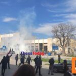 Απεργία τώρα - Θεσσαλονίκη: Επεισόδια από κουκουλοφόρους έξω από τον ΟΣΕ