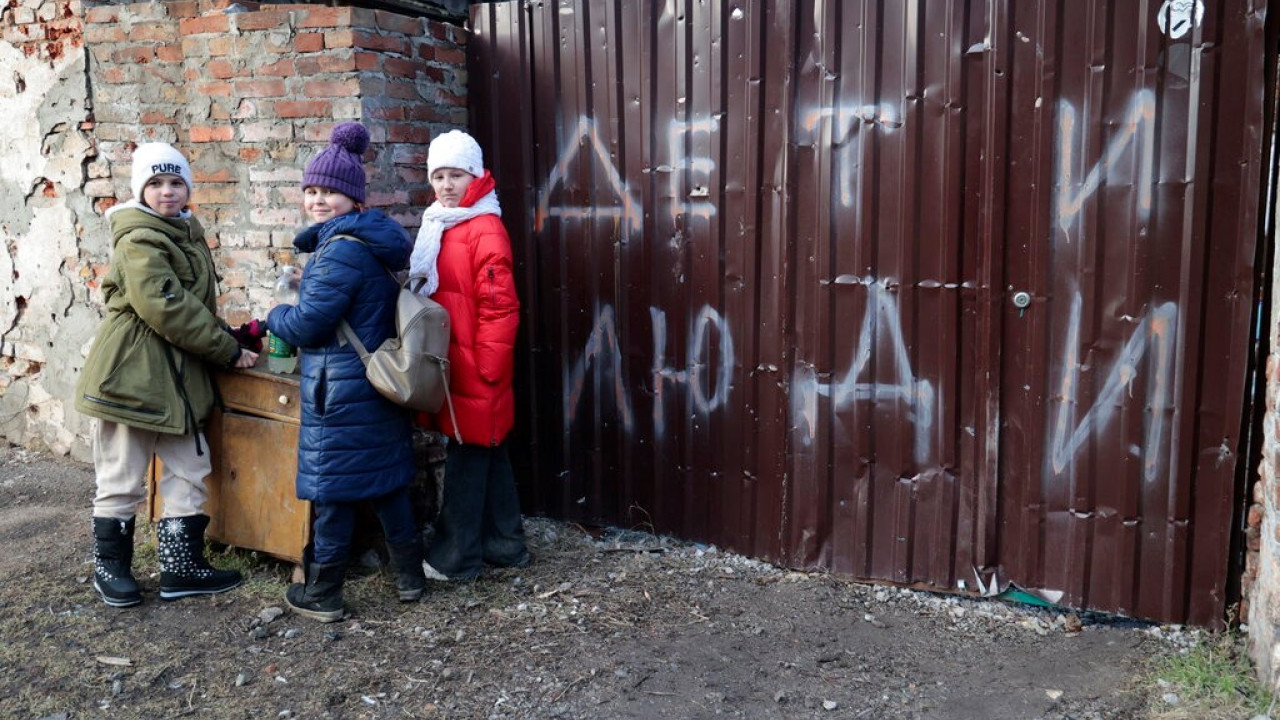 ΔΝΤ: Εγκρίνει βοήθεια 15,6 δισ. δολαρίων για την Ουκρανία