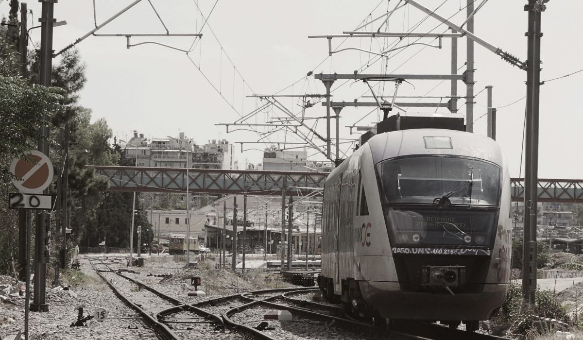 Επανακυκλοφορούν από αύριο τρένα και προαστιακός – Τι μέτρα θα ισχύουν