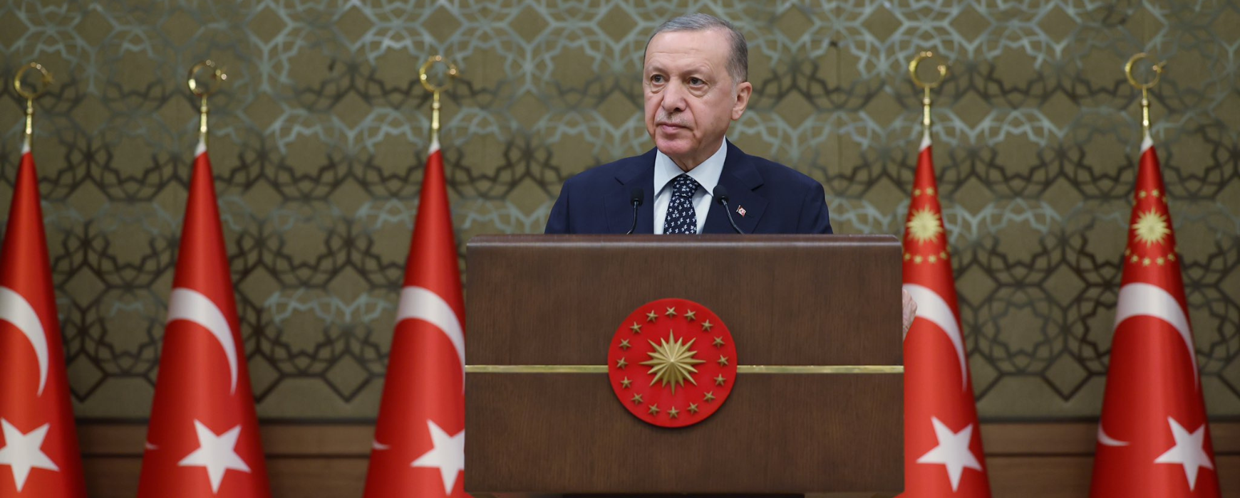 Ερντογάν: Γιατί δεν προσκλήθηκε στη «Διάσκεψη για την Δημοκρατία» – Με το βλέμμα στον Πούτιν ο Τούρκος πρόεδρος