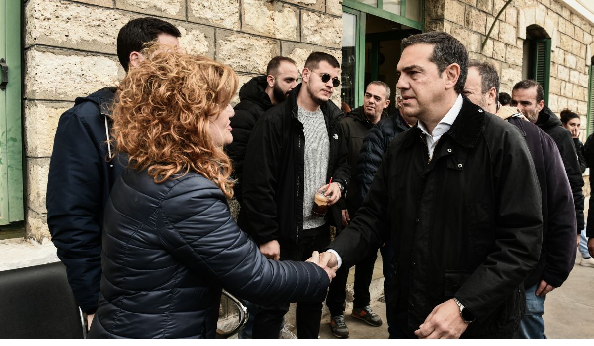 Η πρώτη συνέντευξη Τσίπρα μετά τα Τέμπη – Τον «κρυπτόμενο» πρώην υπουργό θέλει στη Θεσμών ο ΣΥΡΙΖΑ