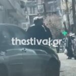 Θεσσαλονίκη: Σκηνές από ταινία τρόμου στη μέση του δρόμου, πήγε να επιτεθεί σε άντρα με τσεκούρι (βίντεο)