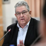 Κουτσούμπας σε σύσκεψη στη Μαλεσίνα: «Να μην αφήσουμε να συγκαλυφθεί το έγκλημα στα Τέμπη»