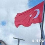 Μια τουρκική σημαία προκάλεσε αναστάτωση στην Πάφο