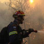 Οριοθετήθηκε η πυρκαγιά σε δασική έκταση στο Δερβένι Κορινθίας