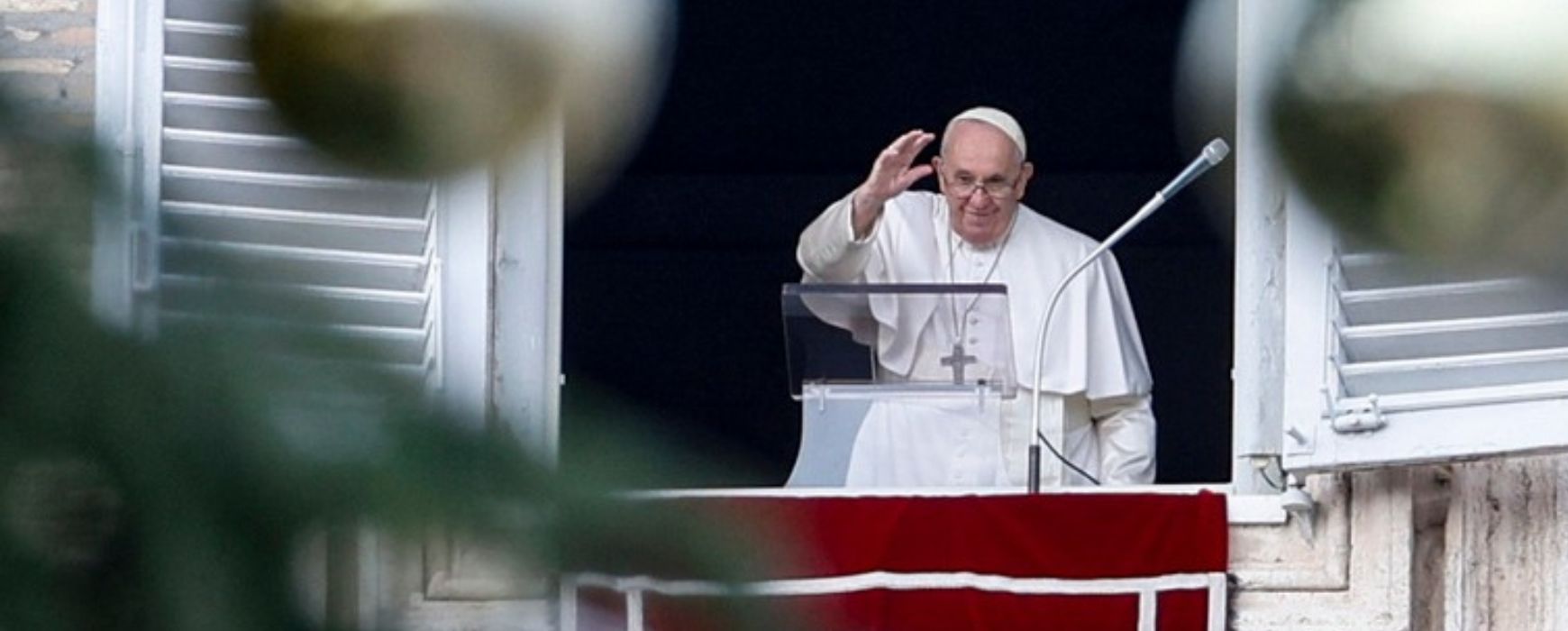 Πάπας Φραγκίσκος: O κανόνας αγαμίας των καθολικών κληρικών θα μπορούσε και να αναθεωρηθεί