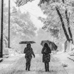 Πυκνή χιονόπτωση και την Τετάρτη στην Αττική - Το ωράριο σε δημόσιο και καταστήματα