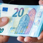 Συντάξεις: Μποναμάς 100 ευρώ για κάθε μήνα καθυστέρησης της επικουρικής – Ποιους αφορά