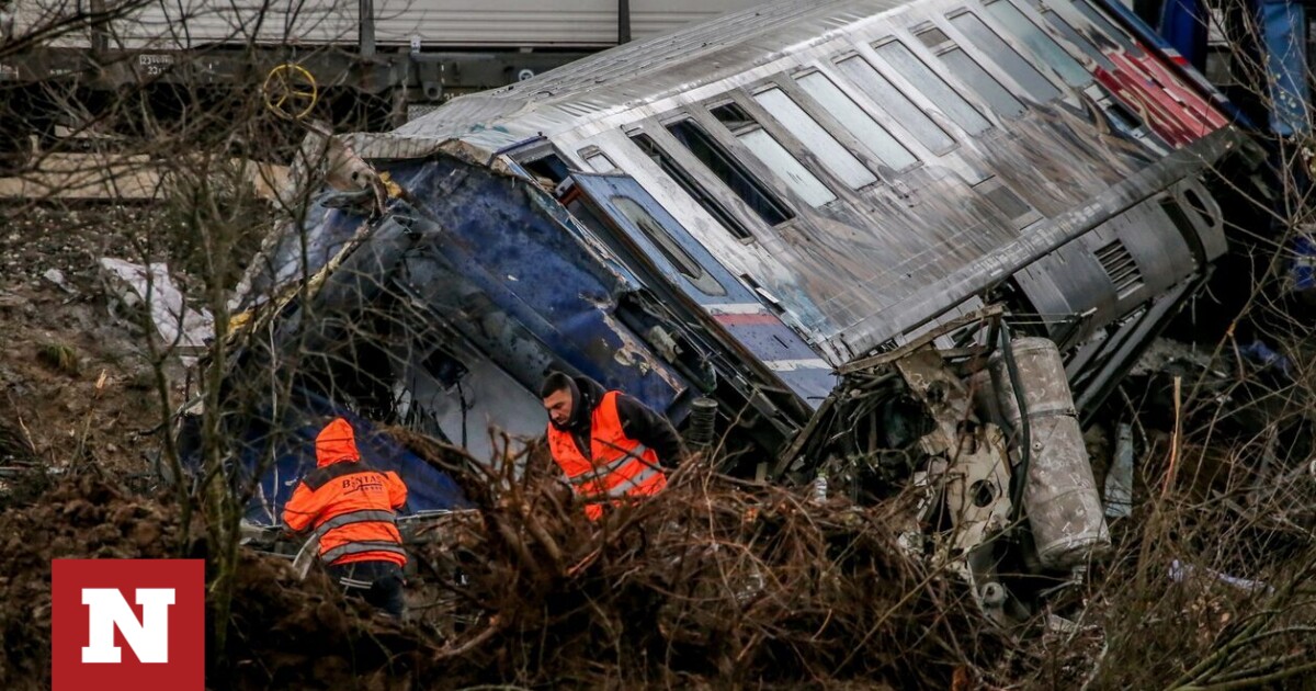 Σύγκρουση τρένων στα Τέμπη: Συγκλονίζουν οι ιστορίες της φρίκης από τους επιζώντες της τραγωδίας