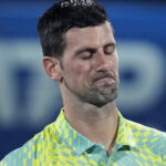 Τένις: Ο Μενβέντεφ απέκλεισε τον Τζόκοβιτς από τον τελικό στο Ντουμπάι