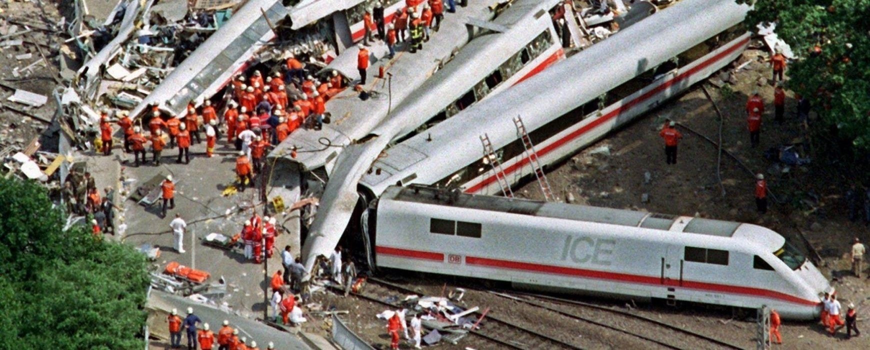 Τα δέκα χειρότερα σιδηροδρομικά δυστυχήματα στον κόσμο (Videos)
