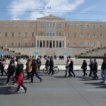 Τετάρτη σε απεργιακό κλοιό: «Παραλύει» η Αθήνα – Πώς θα κινηθούν τα ΜΜΜ, ποιοι συμμετέχουν