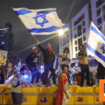 Το Ισραήλ ανακοίνωσε «παύση» στη δικαστική μεταρρύθμιση - 200.000 διαδηλωτές στους δρόμους (βίντεο)