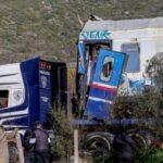 Τραγωδία στα Τέμπη: Μετακινήθηκε και το τρίτο βαγόνι - Έρευνες για σορούς