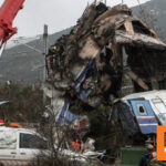 Τραγωδία στα Τέμπη: Συνεχίζεται η έρευνα για τα αίτια της έκρηξης στο μοιραίο τρένο - Βρέθηκαν φιάλες υγραερίου