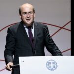 Χατζηδάκης: «Πήραμε τον κατώτατο μισθό στα 650 ευρώ και τον έχουμε πάει 780 ευρώ»