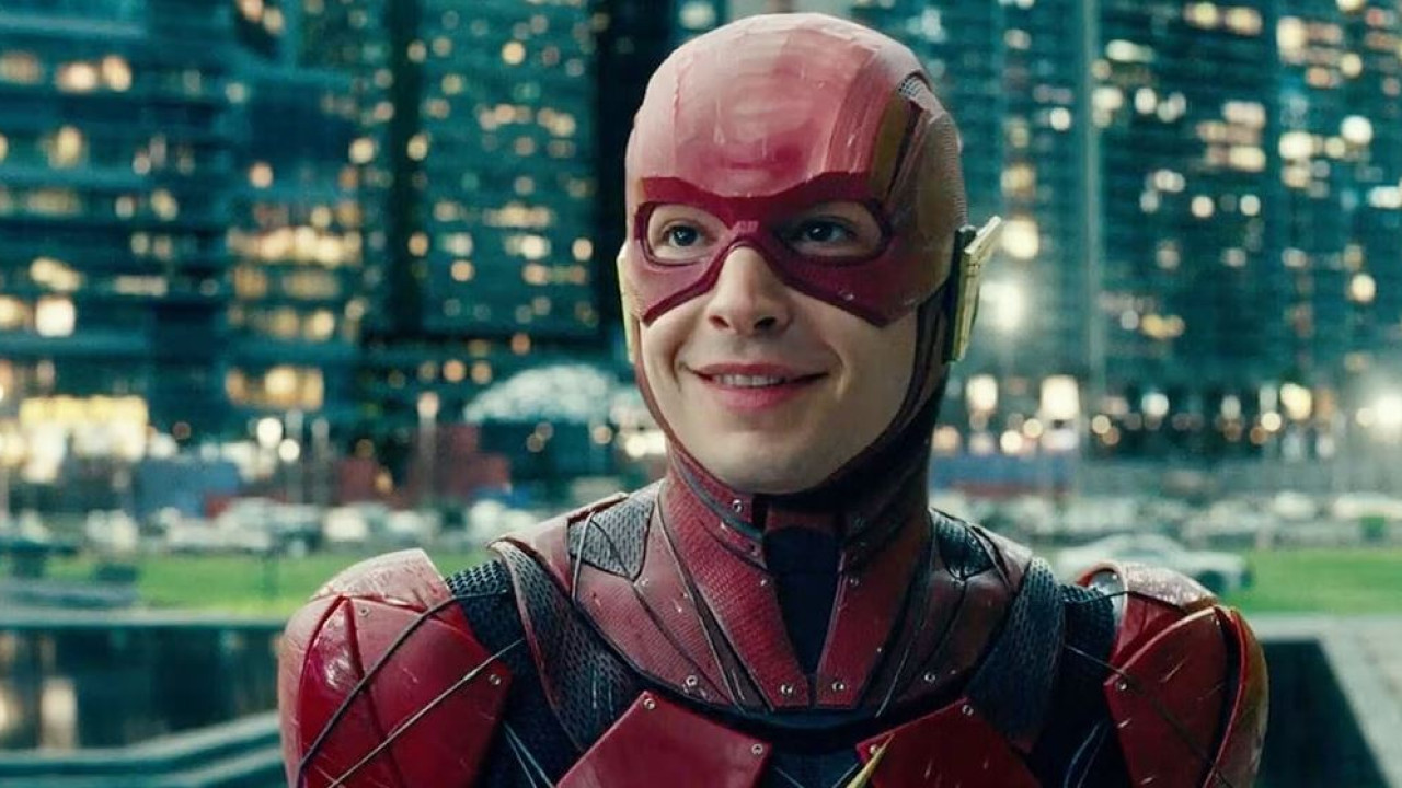 «The Flash»: Κυκλοφόρησε το trailer της ταινίας με πρωταγωνιστή τον Ezra Miller