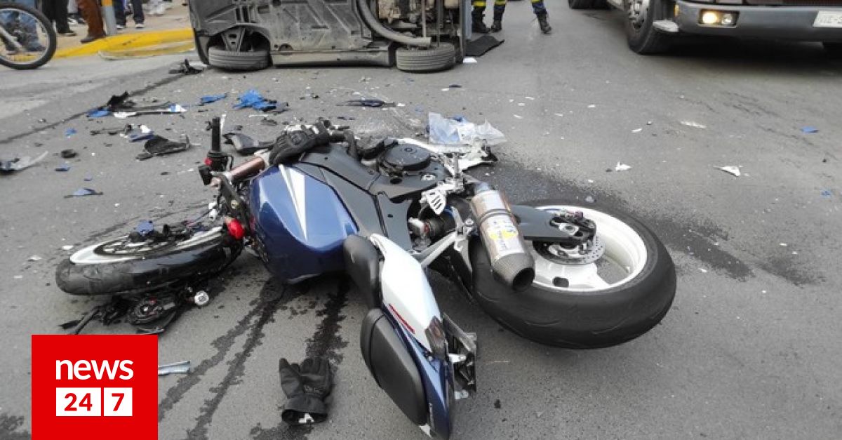 Άλιμος: Θανατηφόρο τροχαίο με έναν νεκρό - Μηχανή συγκρούστηκε με αυτοκίνητο