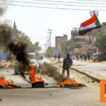 Αιματηρές μάχες για την εξουσία στο Σουδάν - 56 άμαχοι νεκροί, δύο Έλληνες στους τραυματίες