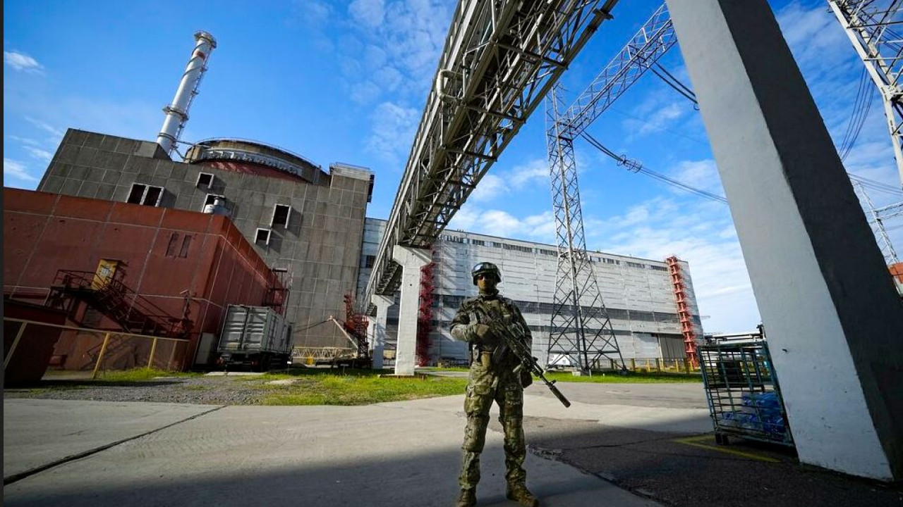 Ανησυχία του ΔΟΑΕ για τις εχθροπραξίες κοντά στον πυρηνικό σταθμό της Ζαπορίζια