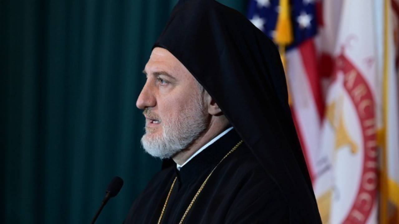 Αρχιεπίσκοπος Αμερικής Ελπιδοφόρος: Ο τάφος άνοιξε για να εισέλθουμε σε αυτόν θάπτοντας τον άνθρωπο της αμαρτίας και του εγωισμού
