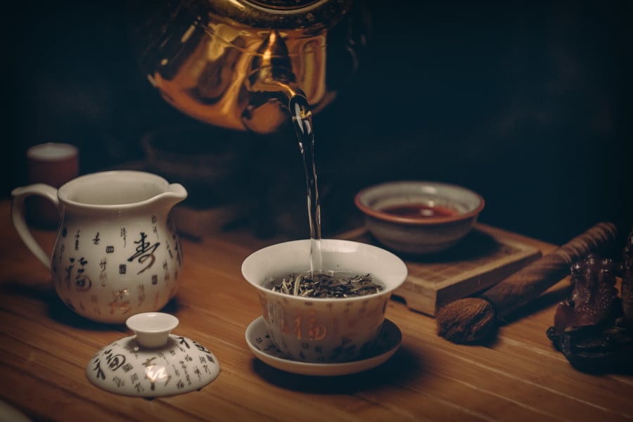 Αυτό είναι το «θαυματουργό» τσάι που προστατεύει την καρδιά και βελτιώνει τη μνήμη
