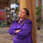 Δανάη Μπάρκα: Φορά το μαγιό της στο δικό της «νησί» και διδάσκει self love