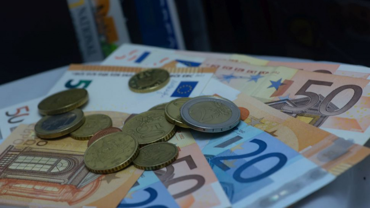 Εύβοια: Απατεώνες προσπαθούν να γεμίσουν την αγορά με πλαστά χαρτονομίσματα