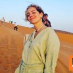 Η Νατάσσα Μποφίλιου περπάτησε ξυπόλυτη στη Σαχάρα