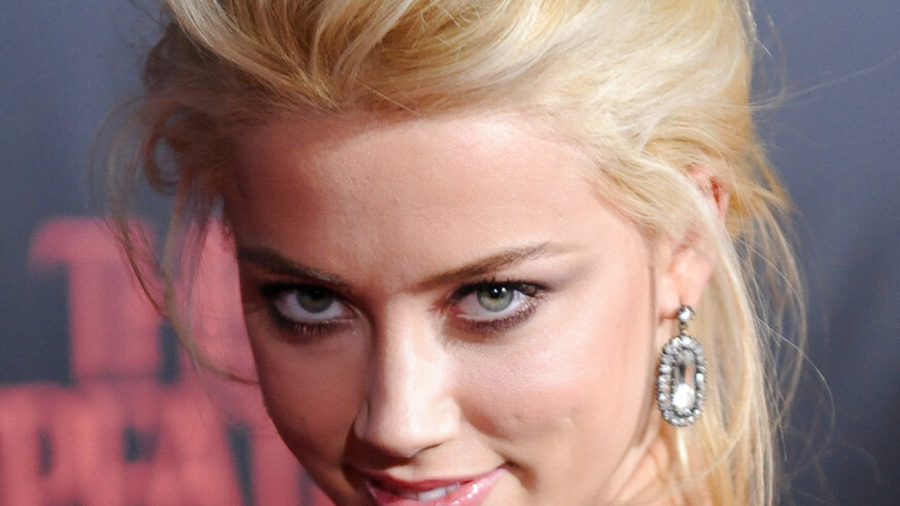 Η πρώτη σύζυγος του Johnny Depp ξεμπροστιάζει την Amber Heard: Νόμιζα ότι θα τον διέλυε