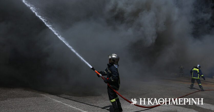Ηράκλειο: Επιχείρηση κατάσβεσης πυρκαγιάς στον δήμο Μαλεβιζίου