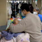 Κίνα: 60.000 θάνατοι λόγω Covid μέσα σε ένα μήνα, μόνο σε νοσοκομεία