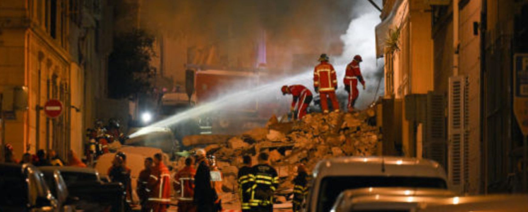 Κατάρρευση πολυκατοικίας στη Μασσαλία – «Πρέπει να προετοιμαστούμε για θύματα» (Video/Photos)