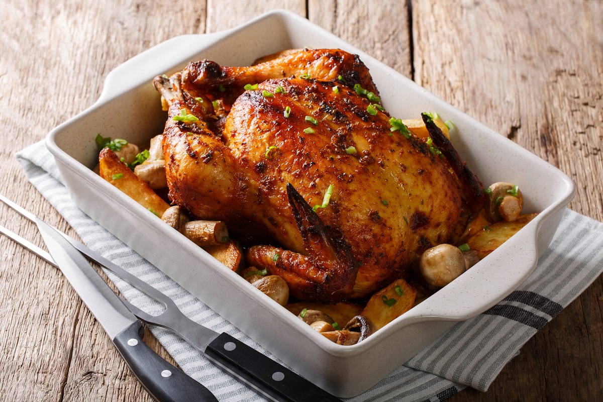 Κοτόπουλο στον φούρνο: πώς οι σεφ το αναβαθμίζουν γευστικά