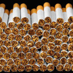 «Μπλόκο» σε 7.530 πακέτα λαθραία τσιγάρα και 11 κιλά λαθραίο καπνό που ήταν κρυμμένα σε αποθήκη στην Πάτρα