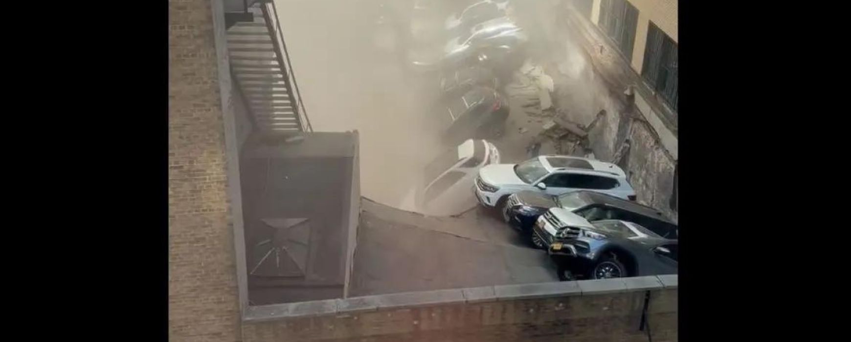 Νέα Υόρκη: Κατάρρευση κτιρίου στο Μανχάταν – Ένας νεκρός και αρκετοί τραυματίες – Αναφορές για εγκλωβισμένους (Video)