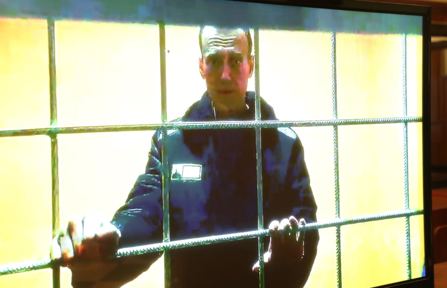 «Ο Αλεξέι Ναβάλνι δηλητηριάζεται με αργό ρυθμό, κρατείται σε κελί τιμωρίας με οξύ πόνο»
