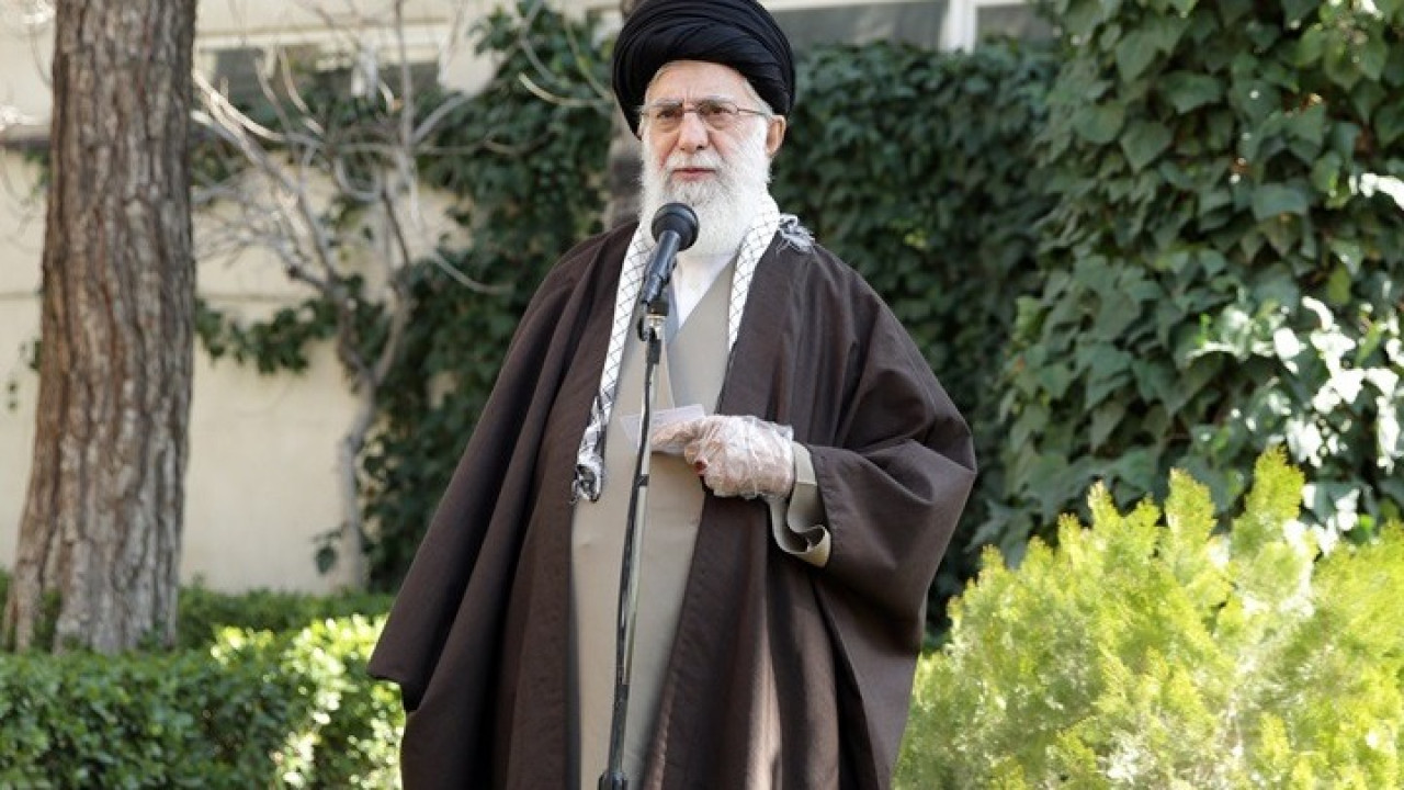 «Ούτε ένας Αμερικανός στρατιώτης σε ιρακινό έδαφος», διαμηνύει ο Ιρανός ανώτατος ηγέτης στον Ιρακινό πρόεδρο