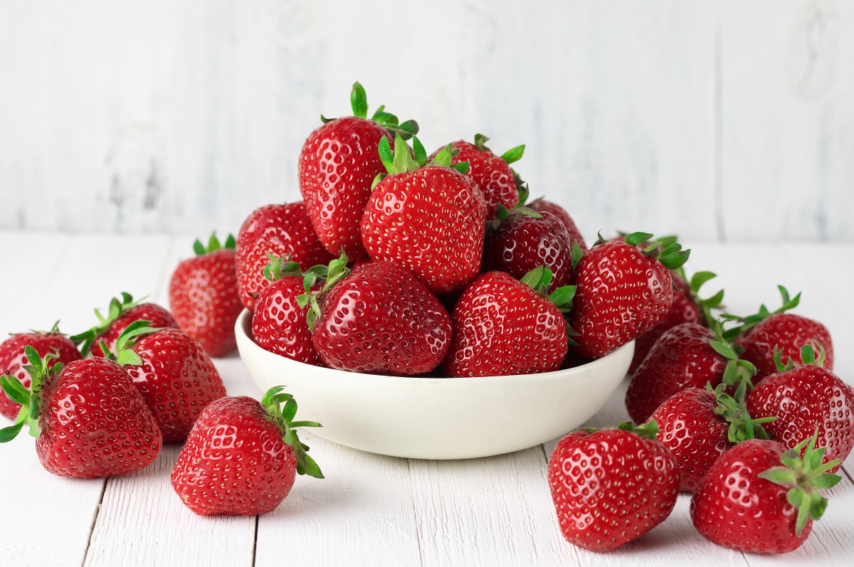 Πώς συντηρούνται σωστά οι φράουλες στο ψυγείο ή στην κατάψυξη