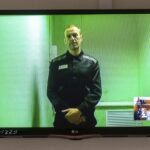 Ρωσία: Στο εδώλιο του κατηγορουμένου επιστρέφει ο Αλ. Ναβάλνι αντιμέτωπος με νέα ποινική δικογραφία 700 σελίδων